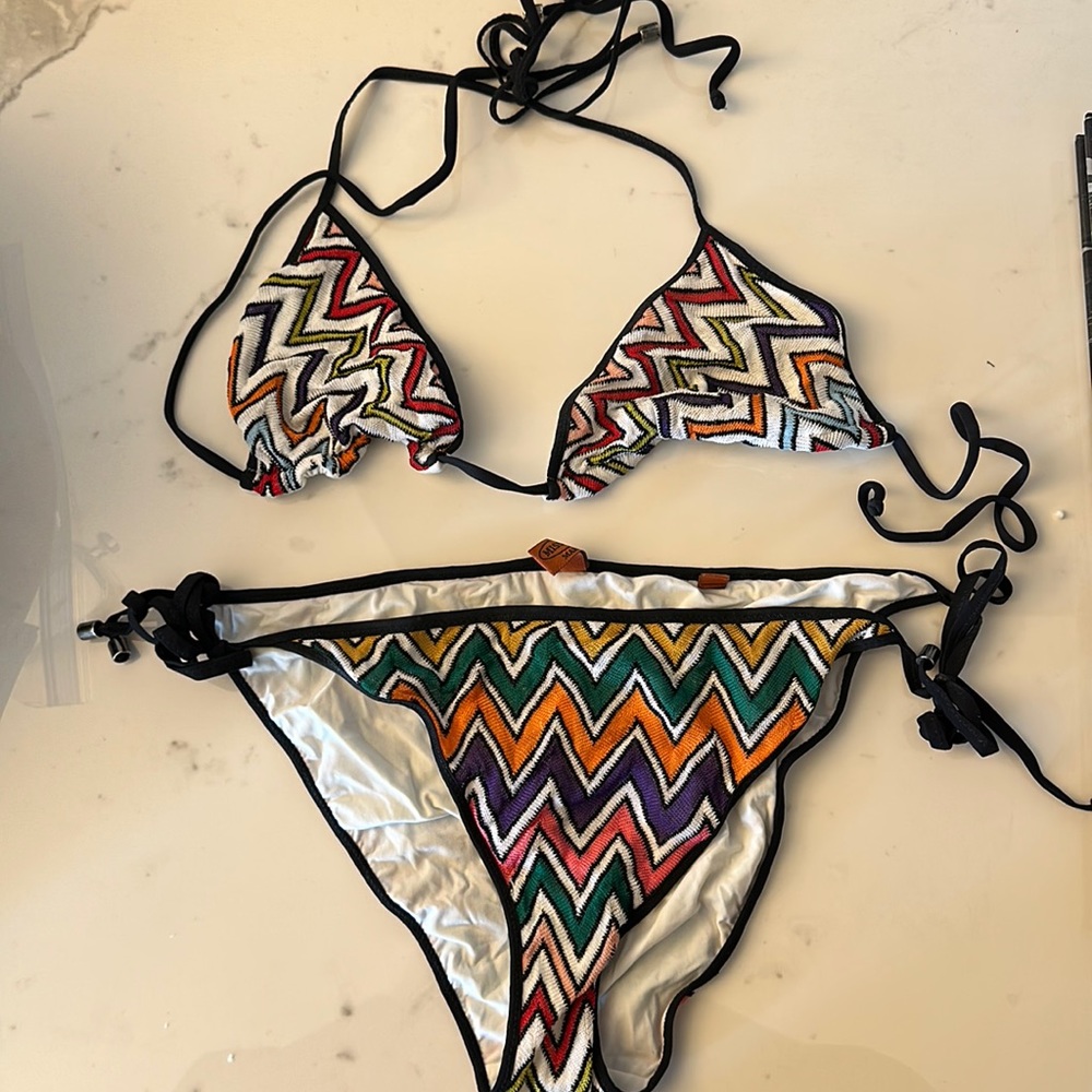 Missoni mare bikini - worn 2x with Missoni storage bag